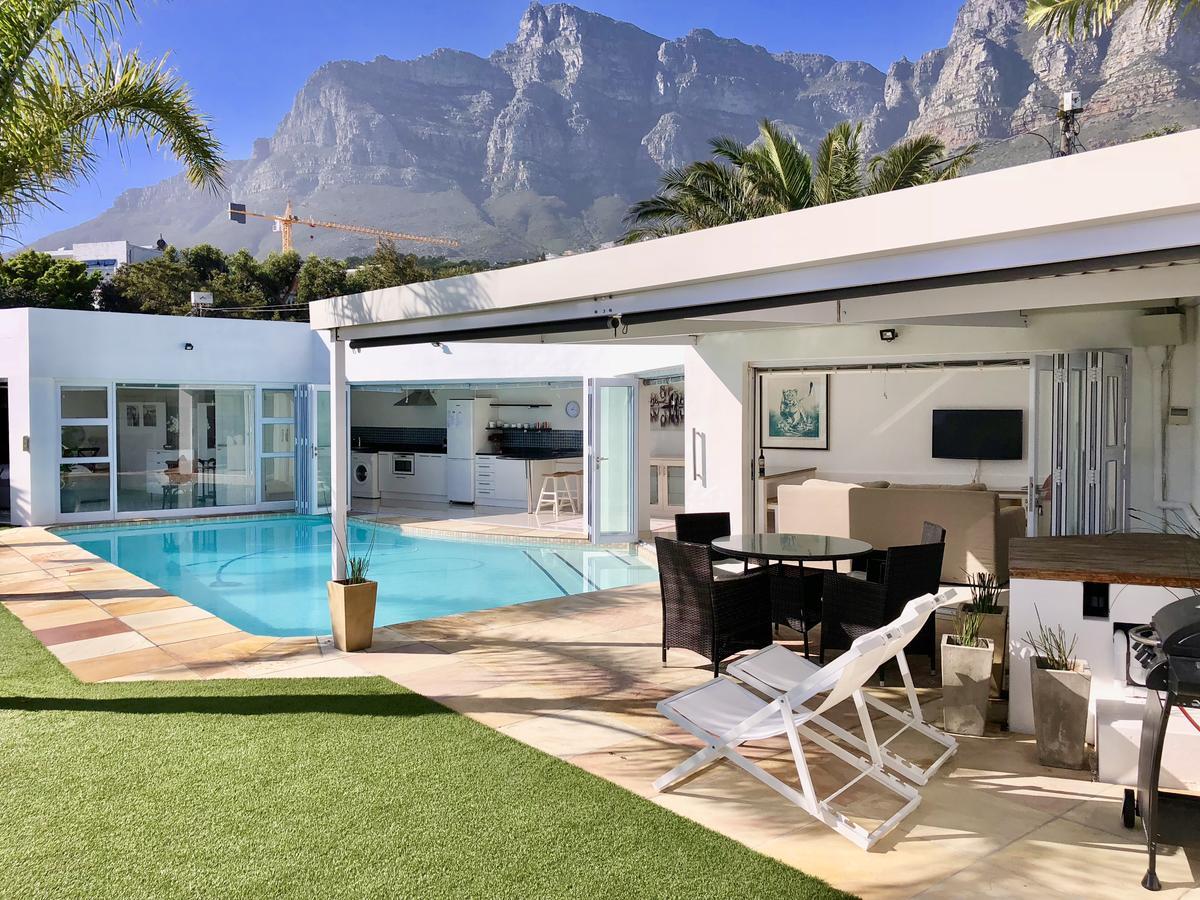 Funkey Villas Cape Town Exterior photo